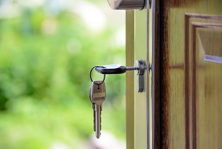A2B Locks are able to provide local locksmiths in Farnborough to repair your broken locks. 